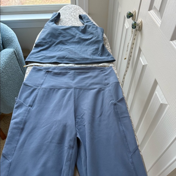 Blue Fabletics Set - Picture 13 of 15